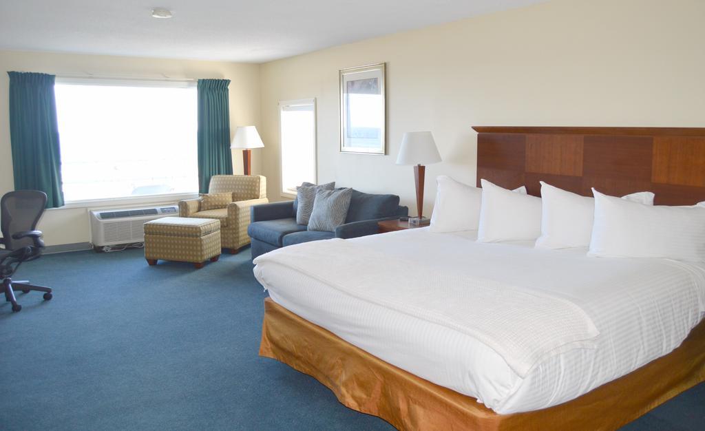 Hampton House Hotel Bagian luar foto